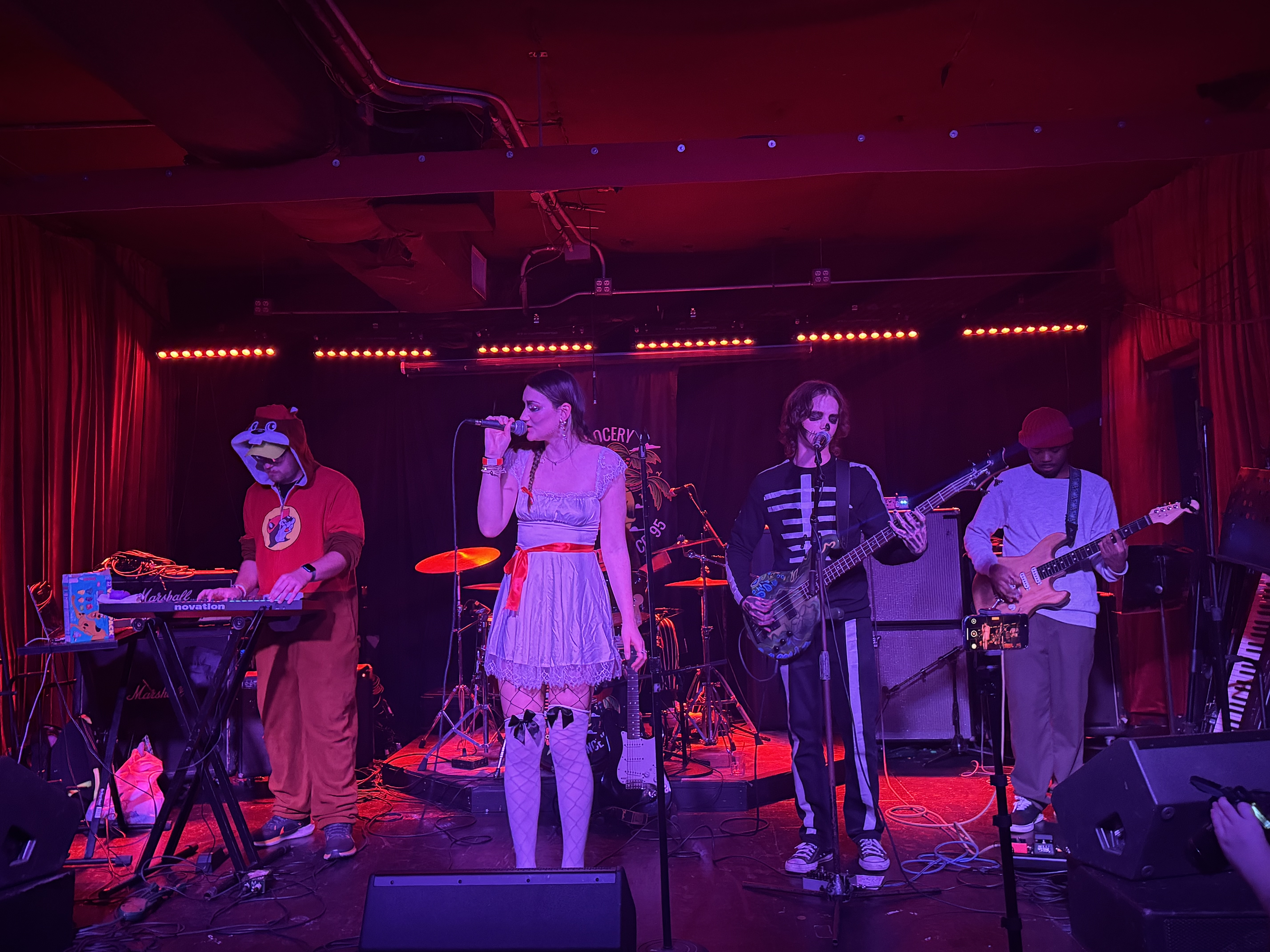 Arlene's Grocery Halloween show